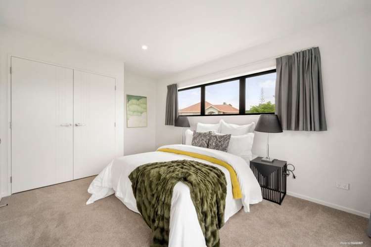 10 Bronte Place Somerville_14