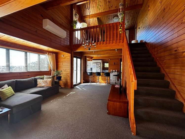 2/597 East Coast Road Browns Bay_2