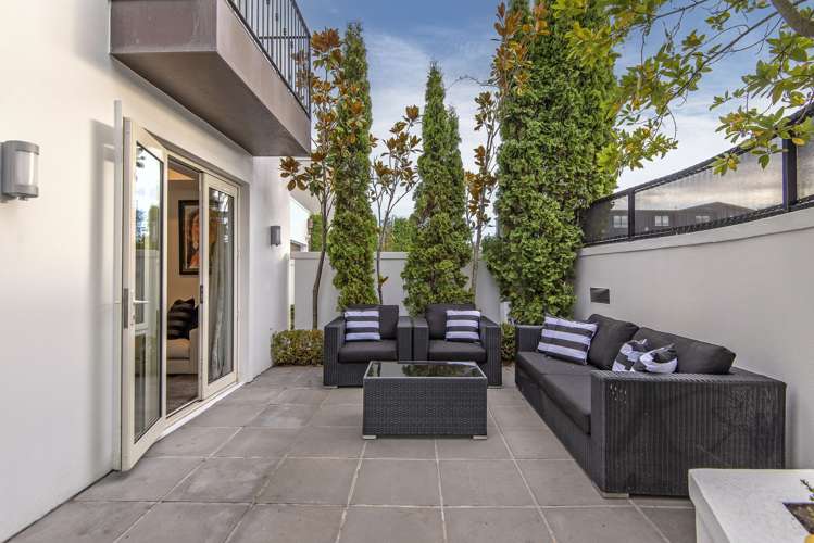 154 Merivale Lane Merivale_17