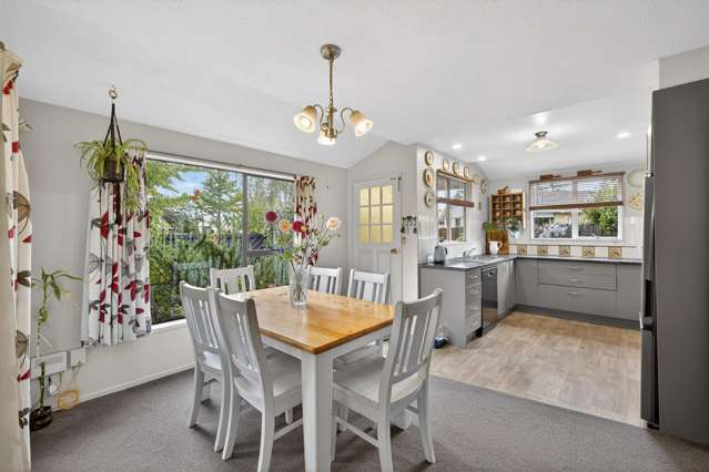 70 Solomon Avenue Redwood_2