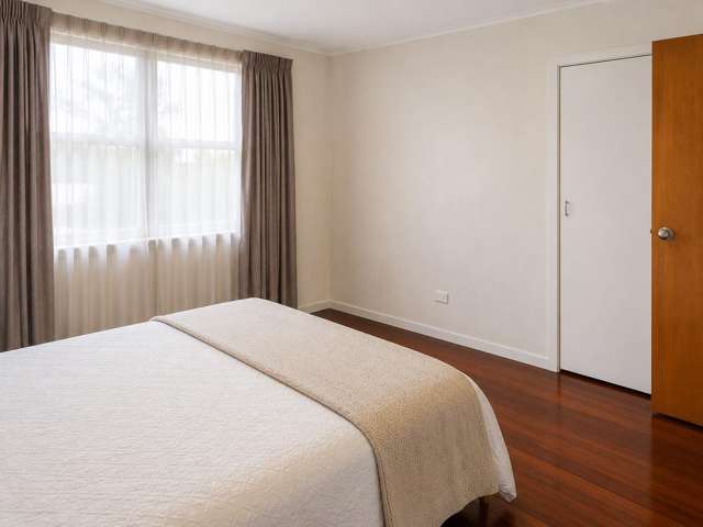 53 Biddle Crescent Taitā_2