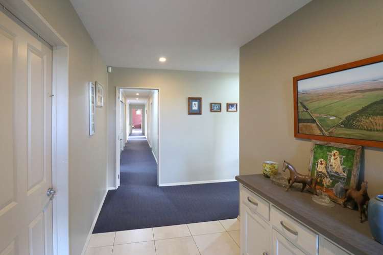 121 Mason Road Seaward Bush_10