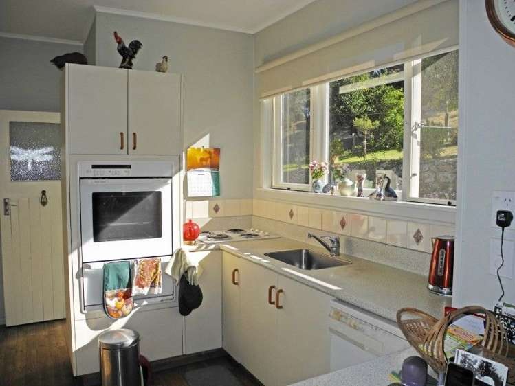 1 Pipers Valley Road Duvauchelle_4