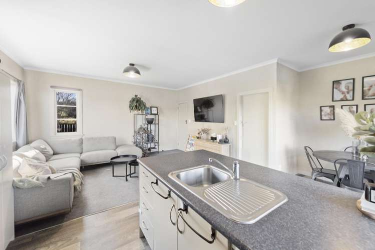 166 Charlton Road_5