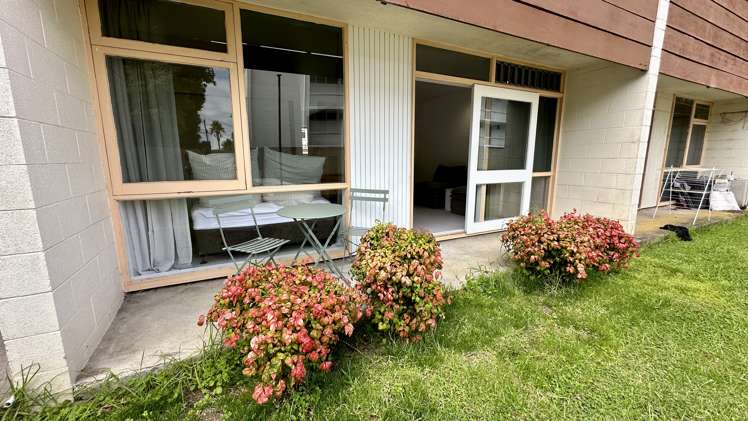 3/9a Esplanade Road Mount Eden_16