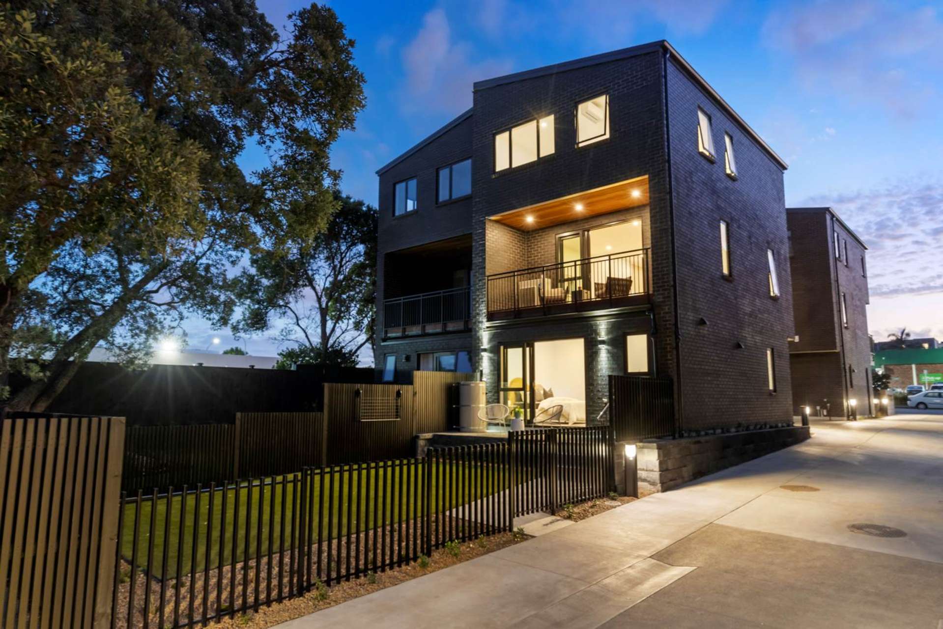 9&11 Huia Road Pt Chevalier_0
