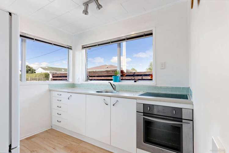 1/34 Rewarewa Road Te Atatu Peninsula_7