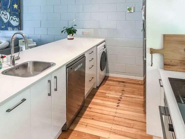 2/148 Howe Street Freemans Bay_1