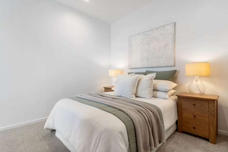 G04/26B Racecourse Parade Avondale_7