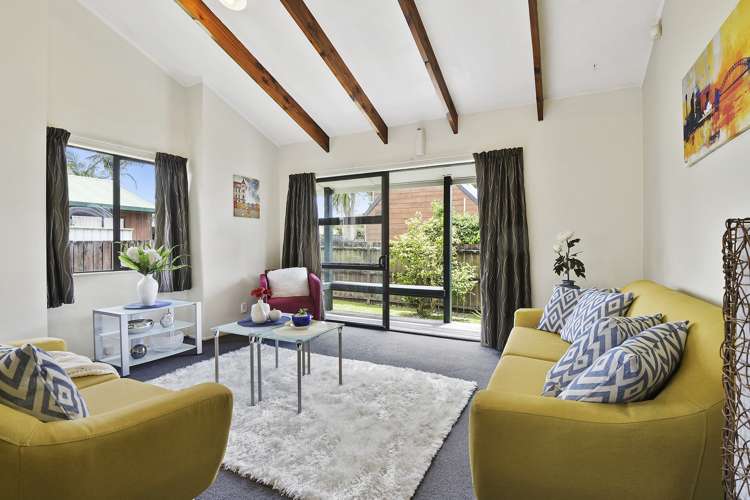 2/15 Forest Hill Road Henderson_6