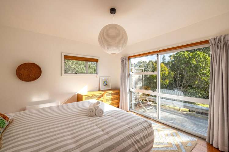 477 Sea View Road Onetangi_12