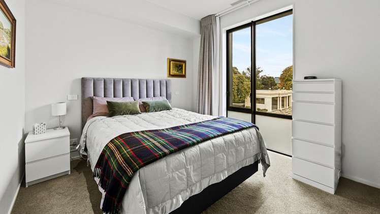 10/243 Cambridge Terrace Christchurch Central_8