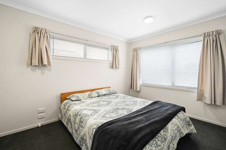 2/9 Albert Street Hamilton East_9