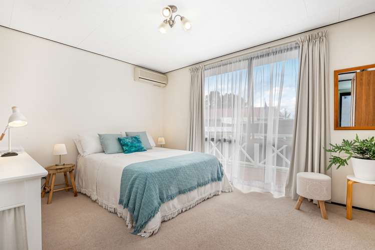 2/23 Starforth Place Henderson_11