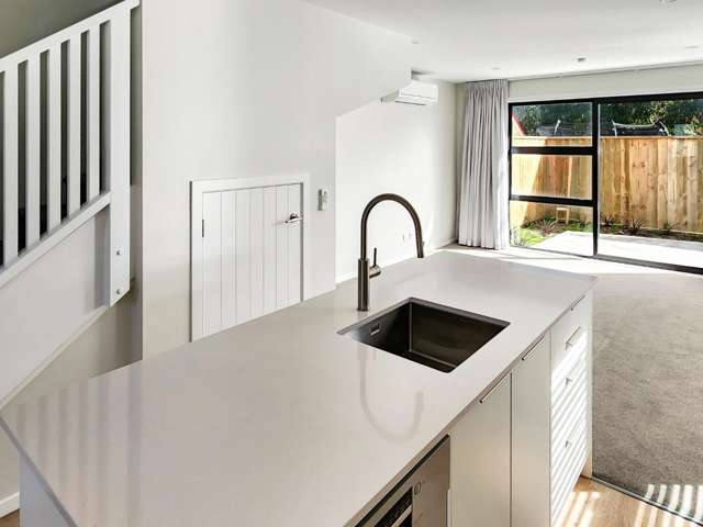 7/31 Wainuiomata Road 10629_2