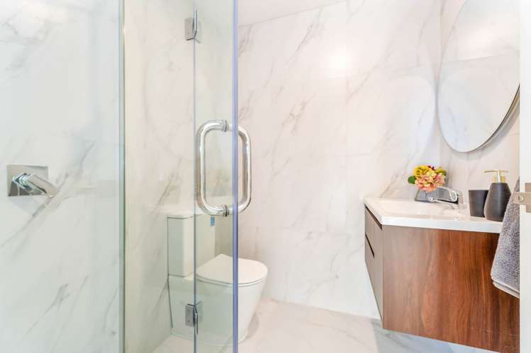 2/2 Chaucer Place Blockhouse Bay_8