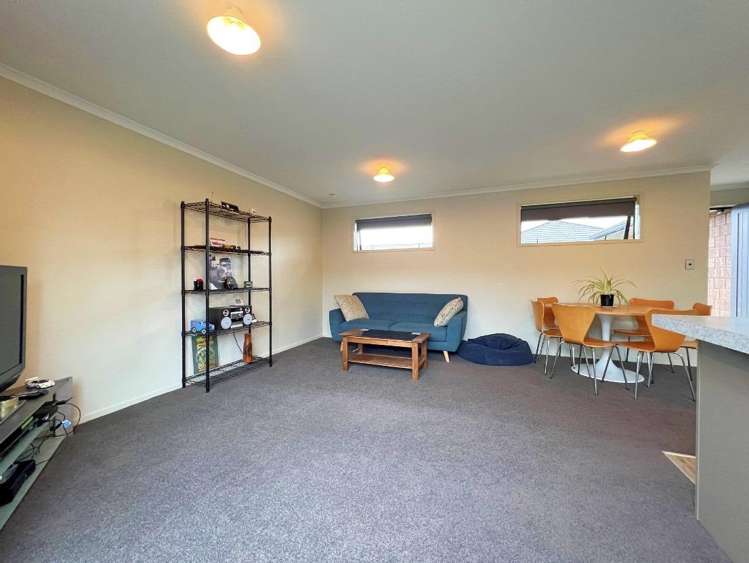 2/108 Old Farm Road 1076_6