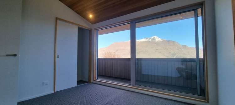 15 Mckerrow Place Fernhill/Sunshine Bay_13