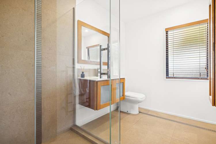 5 Caversham Drive Torbay_22