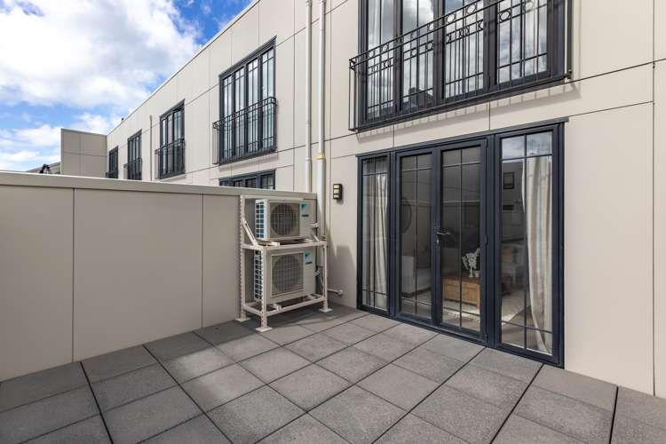 1e/8 Farnham Street Parnell_11