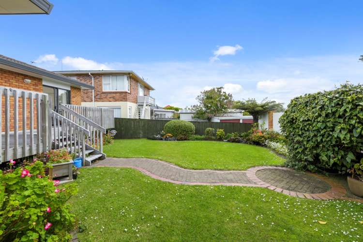 2/7 Heaphy Street Blockhouse Bay_7