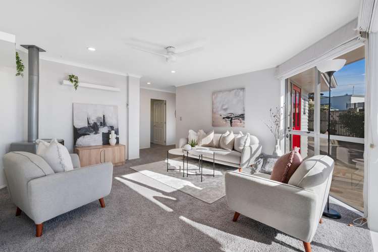 1/4 Roberts Road Matakatia_8