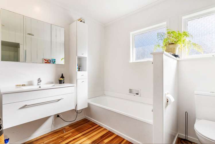 17 Modena Crescent Saint Heliers_18