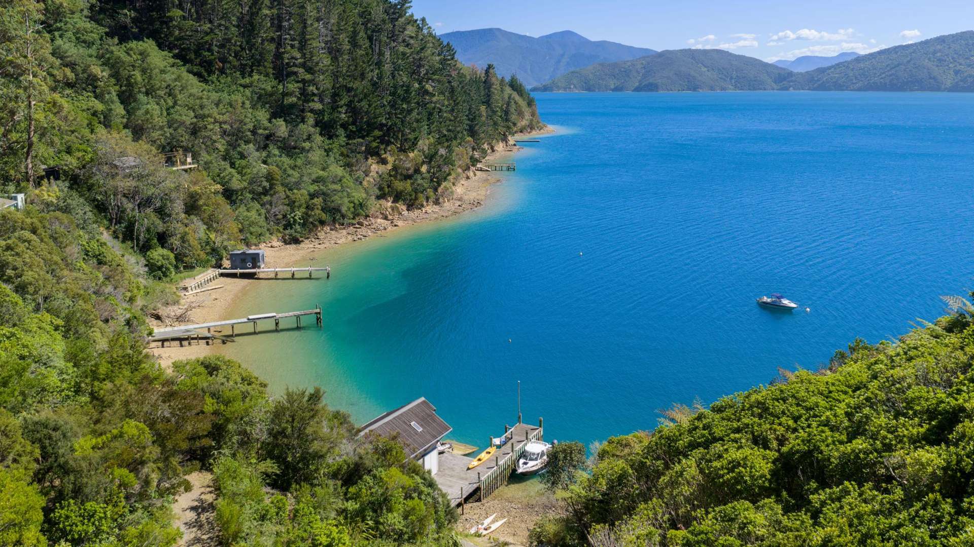 Bay of Many Coves Queen Charlotte Sound_0