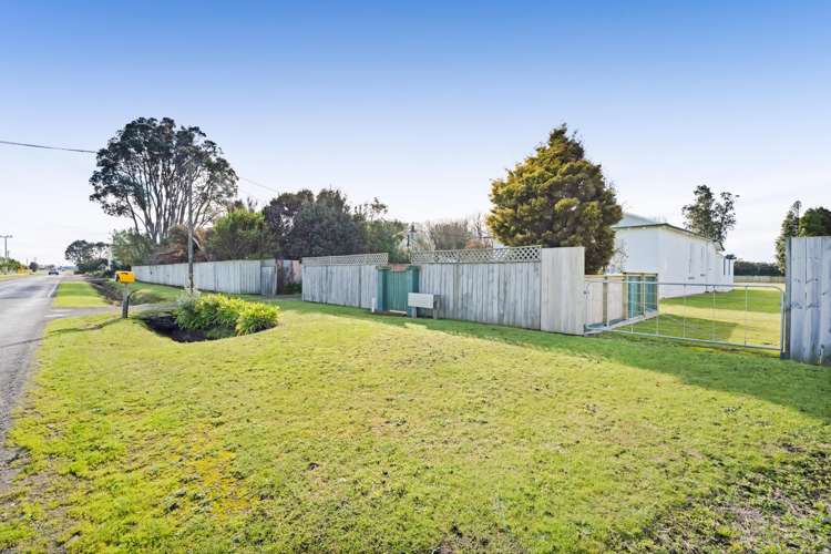 409 Ohangai Road Hawera_28