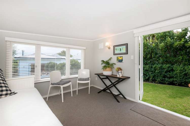 16 Russell Street Stanley Point_19