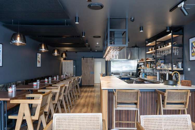 Shop 4, 1027 Ferry Road Ferrymead_5