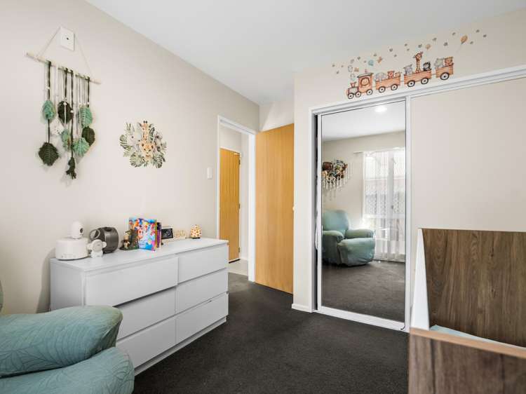 2/61 Laing Crescent Heathcote Valley_10