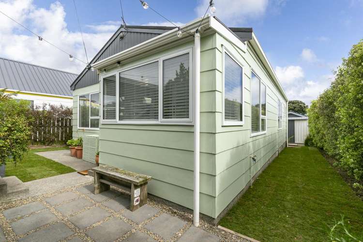 102 Tauhinu Road Miramar_14