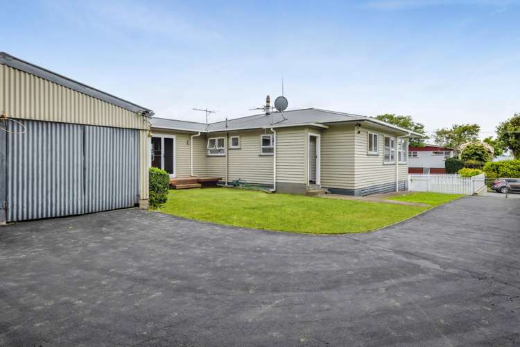 9 Koromiko Street Inglewood_18