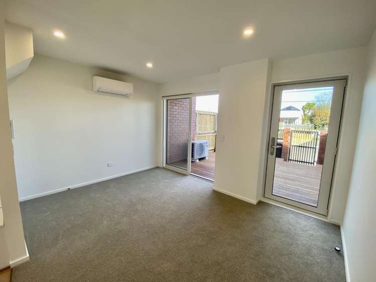 8/2 Hammond Place 10222_4