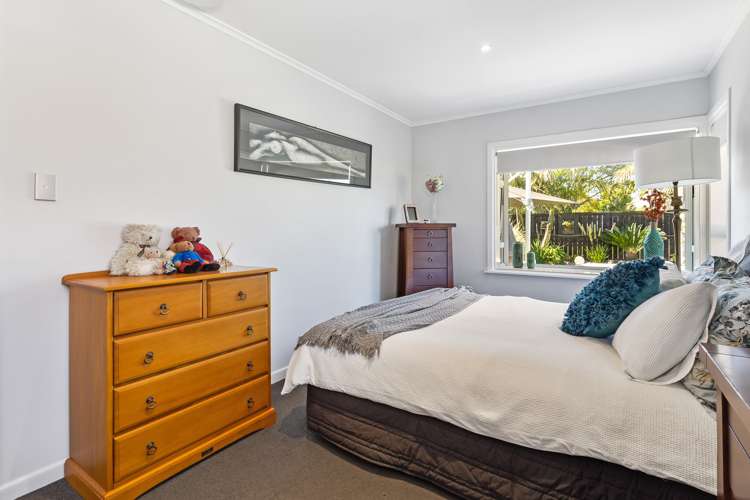 37a Bradbury Road Botany Downs_10