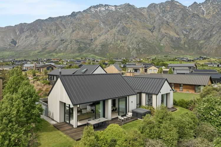 1 Torridon Court Jacks Point_22