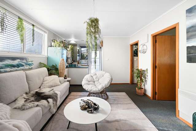 2 West Crescent Te Puru_4