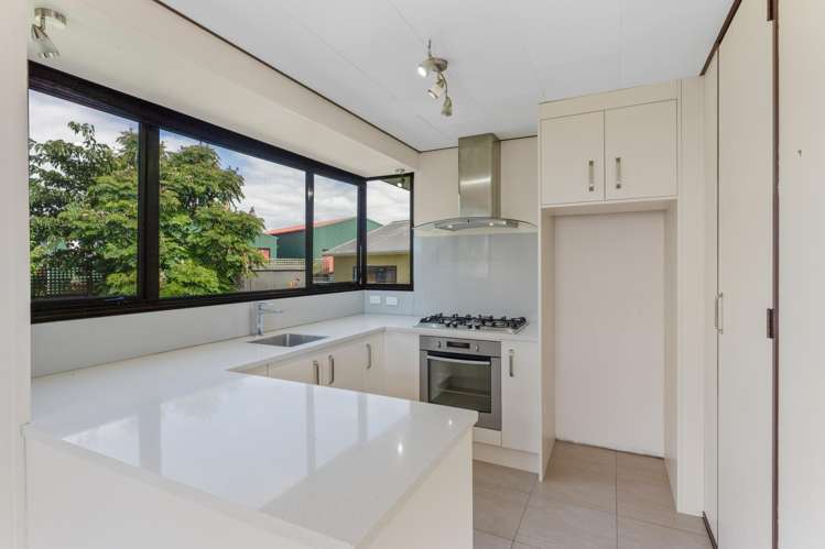 10 Robert Grove Paraparaumu_6