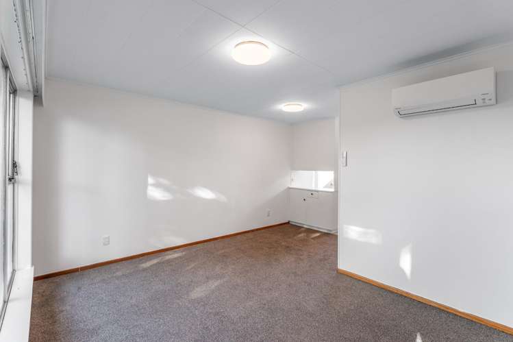 2/1546 Dominion Road Extension 10044_1