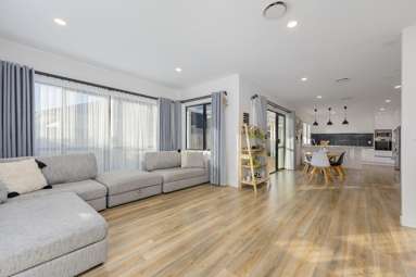 33 Johns Creek Crescent_3