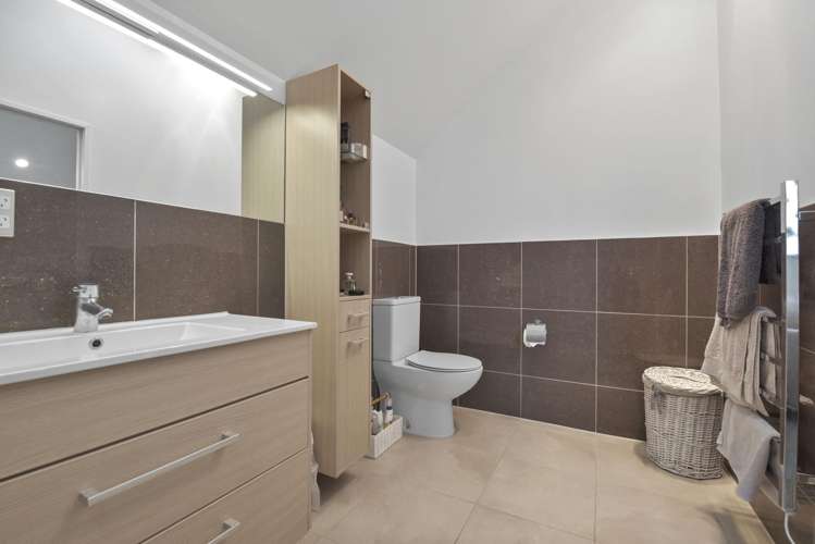 49 Kestrel Heights Arkles Bay_17