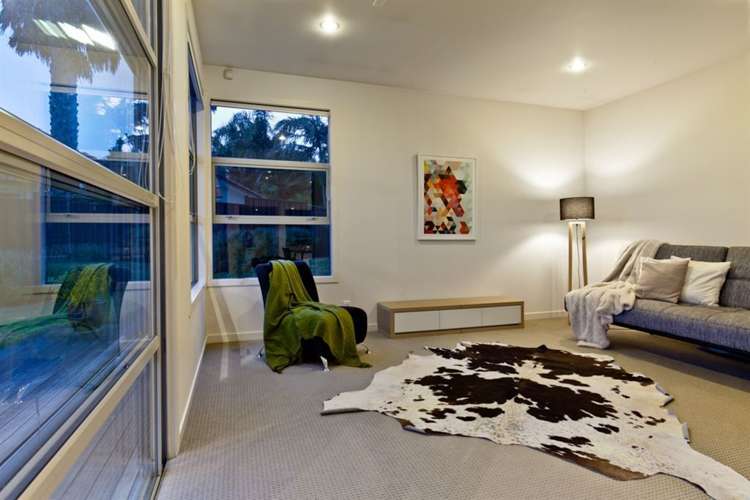 357 Royal Road Massey_27