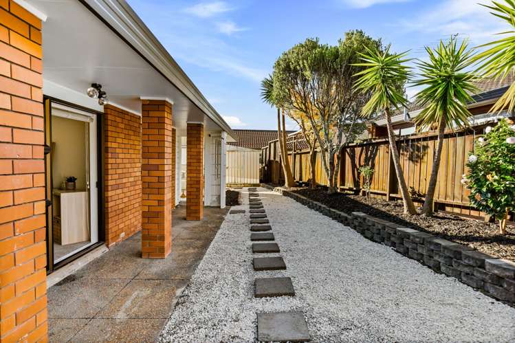 2/16 Matisse Drive West Harbour_17