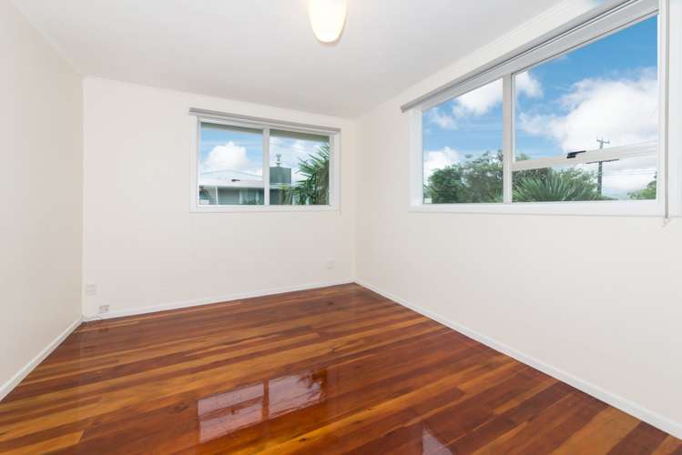 108 Matipo Road Te Atatu Peninsula_12