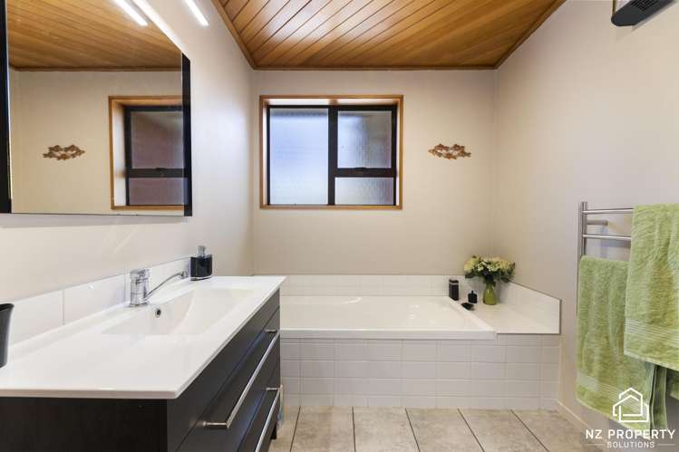 55 Holyhead Street Outram_13