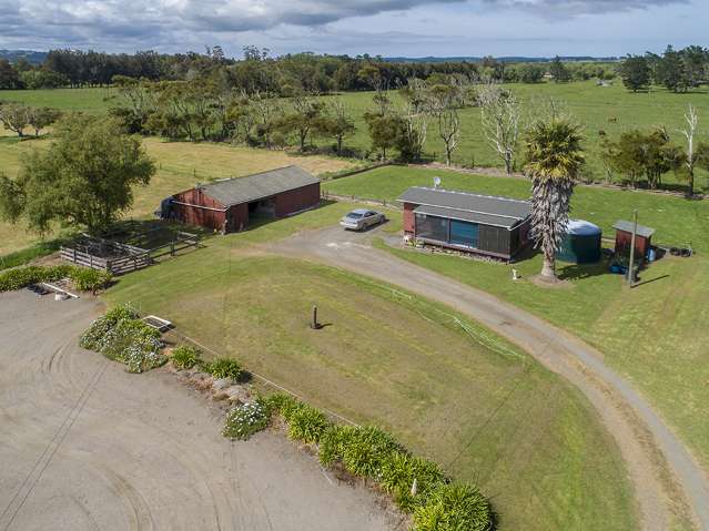 85 Te Pua School Road Helensville_4