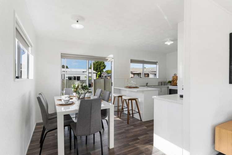 2/18 Harper Street Papakura_7