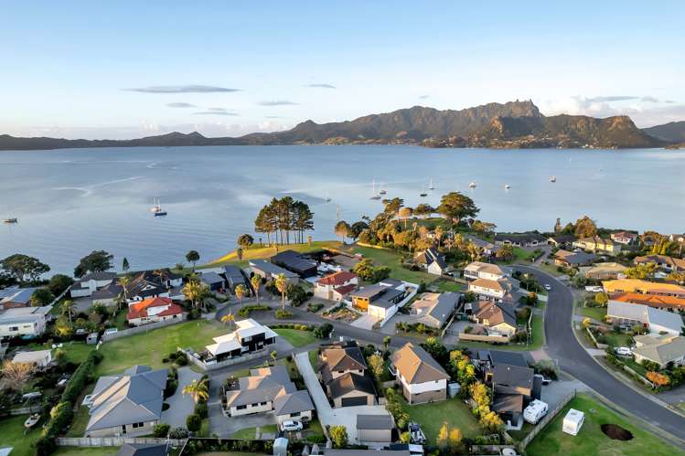 11 Aarts Place One Tree Point_27