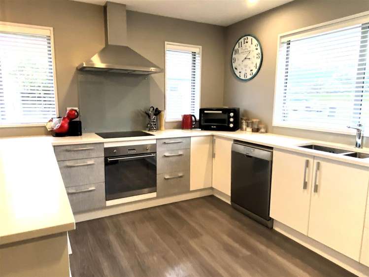 158 Coulson Road Paroa_5